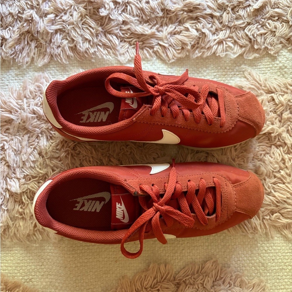 Nike Classic Cortez Nylon Women’s Us 7.5 Shoes Firewood